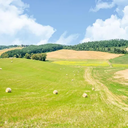 Casa vacanze Beautiful In Collesalvetti With Garden Guasticce