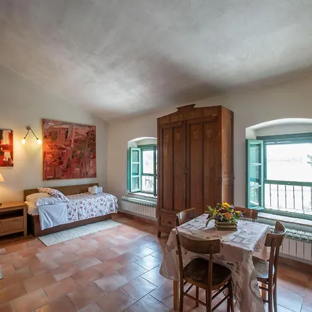 Beautiful In Collesalvetti With Garden Casa vacanze